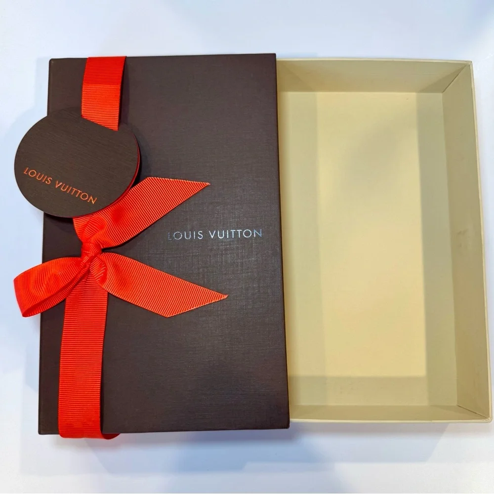 Rare Louis Vuitton Limited Edition Monogram Logo Totem Zippy Continental Wallet